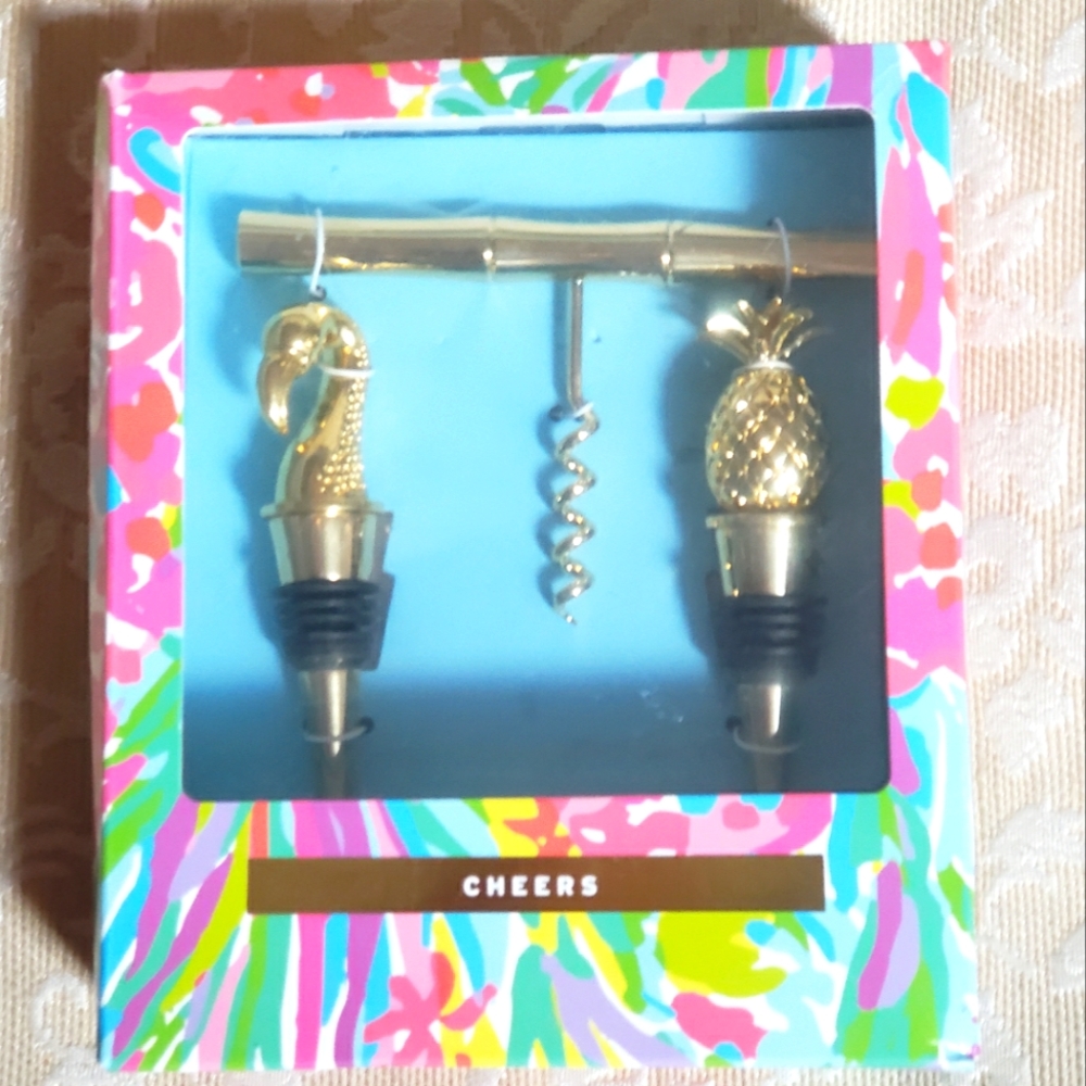 Lily Pulitzer wine/ bar set
